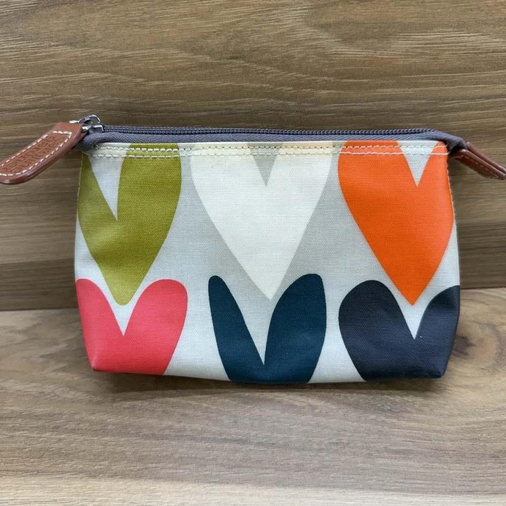 CAROLINE GARDNER Hearts Cosmetic Pouch Zip Makup Purse
